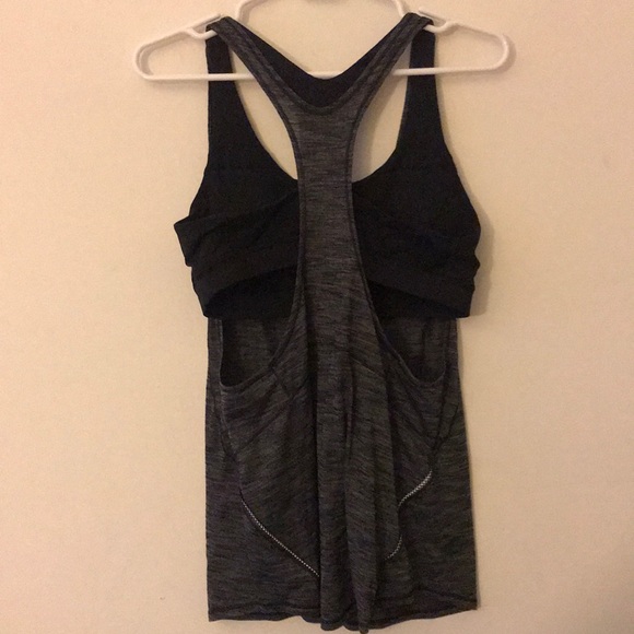 Lululemon Built in Bra Top - Picture 2 of 3